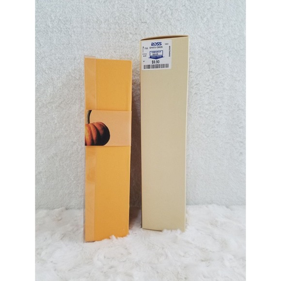 Pumpkin Room fragrance diffuser w/ 10 reed Sticks - Picture 7 of 8